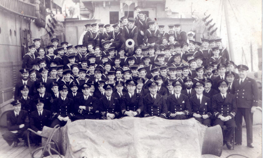Crew of HMS Sharpshooter - Iceland 1942