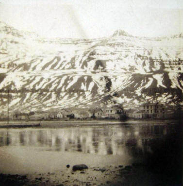 HMS Britomart - Reykjavik April 1942