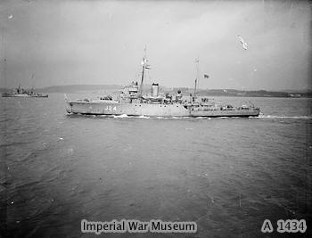 HMS Hebe Oct 1940 IWM A1434 - Halcyon Class Minesweeper