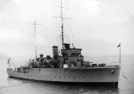 HMS Salamander 1936 - Halcyon Class Minesweeper