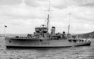 HMS Salamander - Halcyon Class Minesweeper